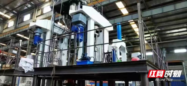 湖南麥克斯攪拌捏合設備有限公司,湘潭攪拌混合設備生產銷售,湘潭立式捏合機生產銷售